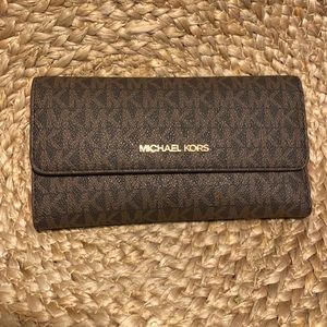 Michael Kors Trifold wallet
